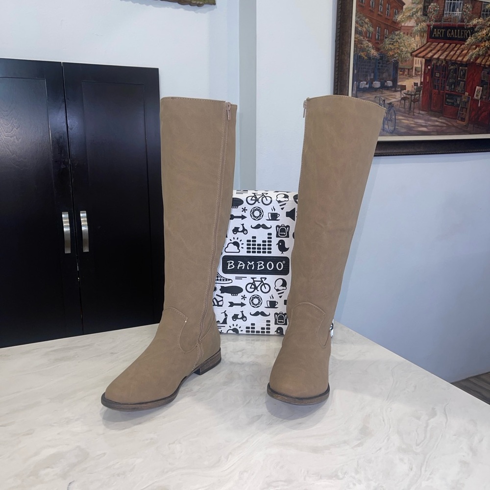 New!! ✨ “BAMBOO” Women's Knee High Tan Suede Boots w/ Faux Fur- Size 7.5